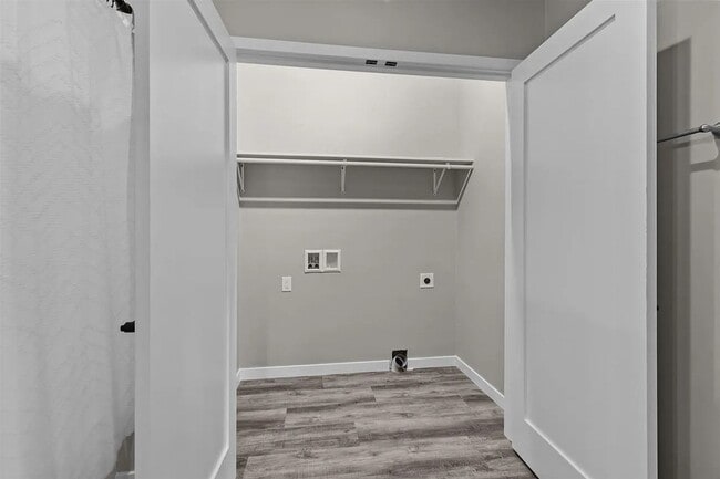 Building Photo - 409 Founders Wy