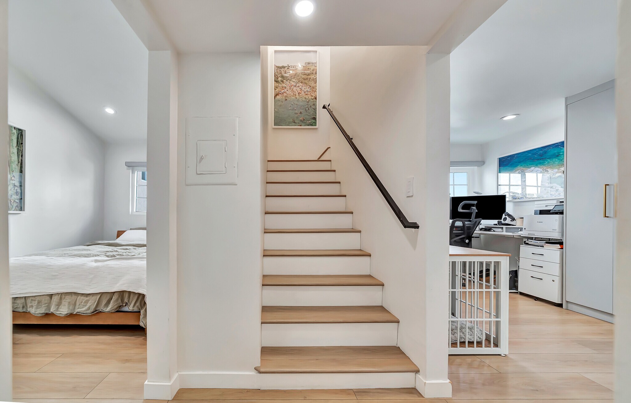 Building Photo - 14727 Magnolia Blvd