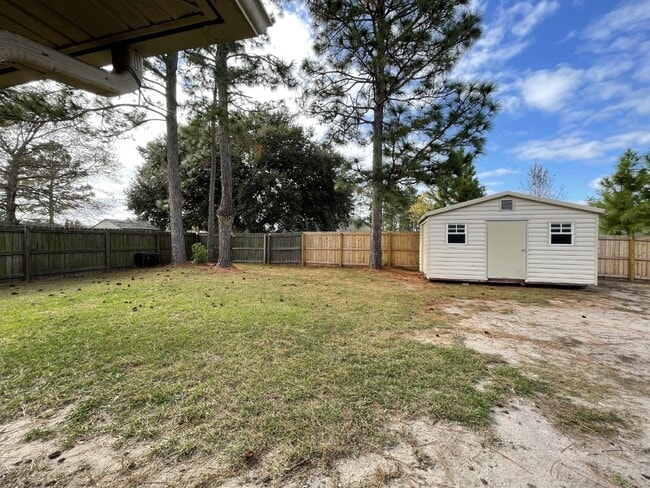 Building Photo - House for Rent