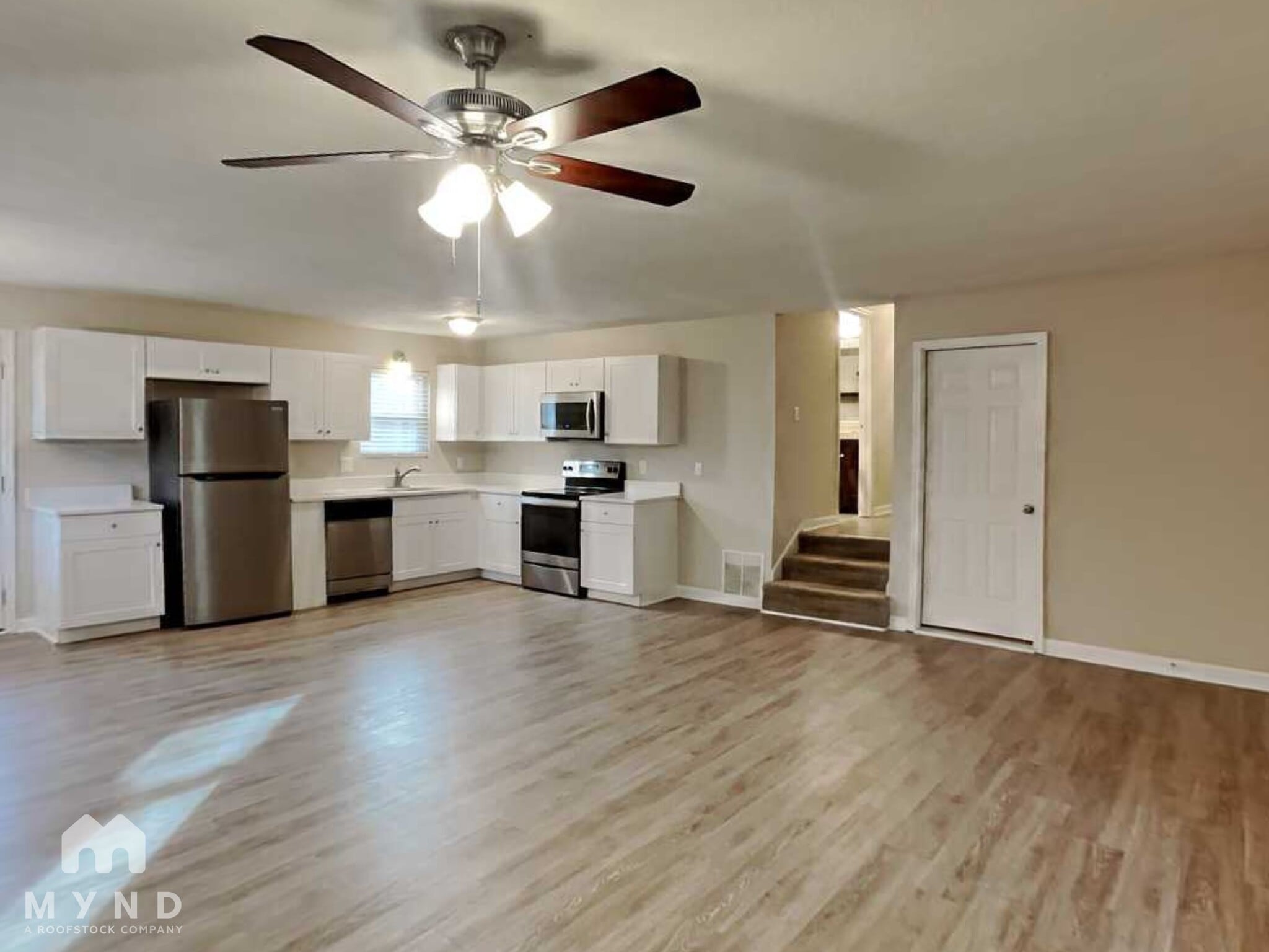 Building Photo - 456 Hardy Way