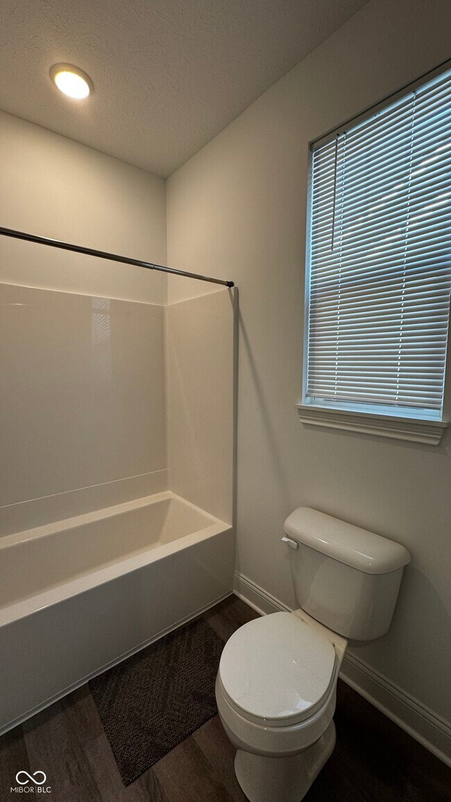 Building Photo - 5743 W 750 N