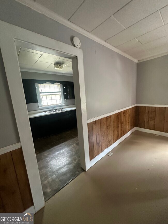Building Photo - 4370 Mikado Ave