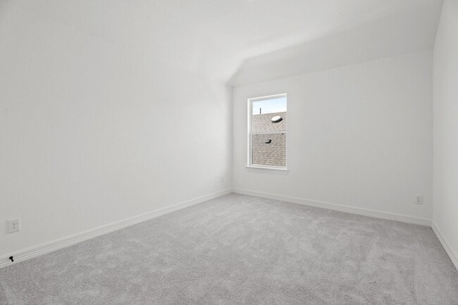 Building Photo - 6022 Regala Dr