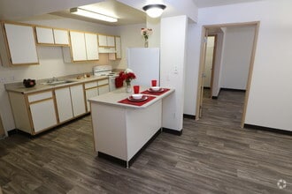 Valencia Court, 200 Valencia Dr, Albuquerque, NM, 87108 - Casa de Sierra Senior Apartments