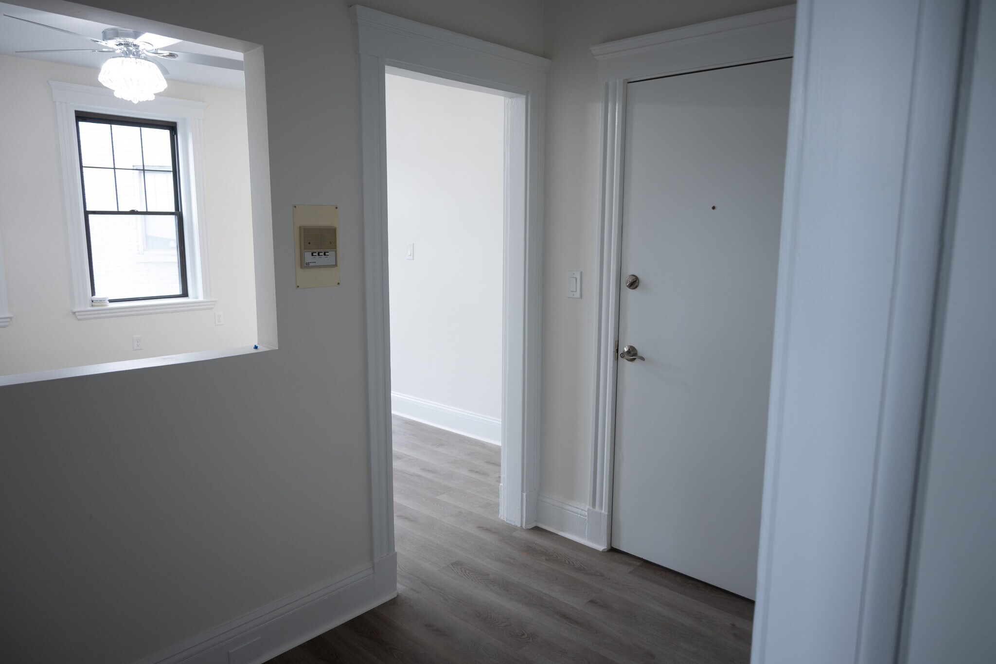 Room 1 - 374 Chestnut Hill Ave