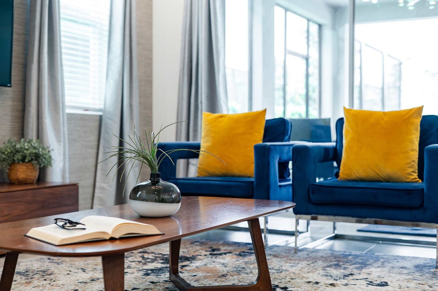 Building Photo - 8953 Amelia Downs Trail