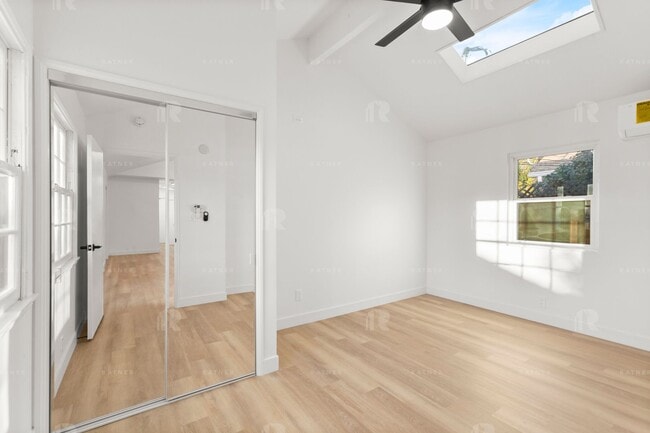 Building Photo - Newly REMODELED large 4 bed / 4 bath home w/ family room, private bonus room / home office, and "...