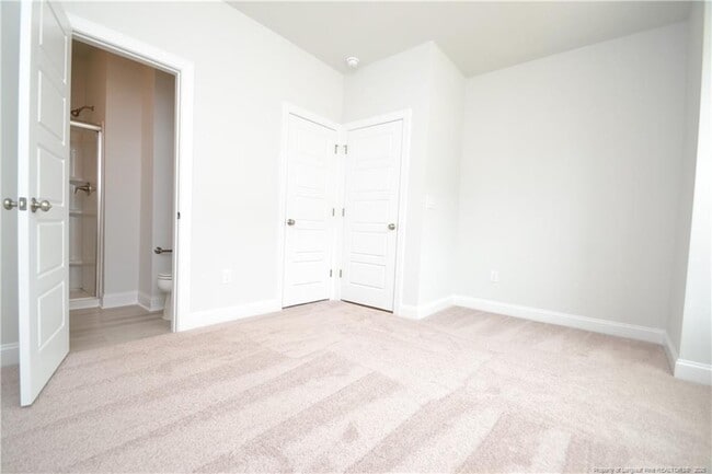 Building Photo - 1509 Village Hall Ln