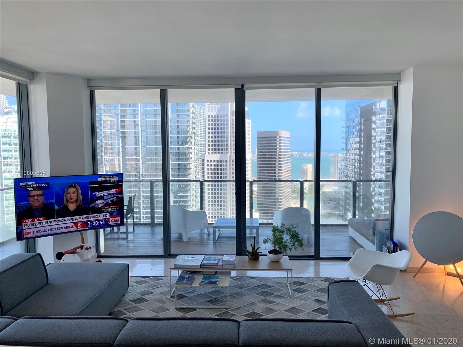 Building Photo - 88 SW 7th St