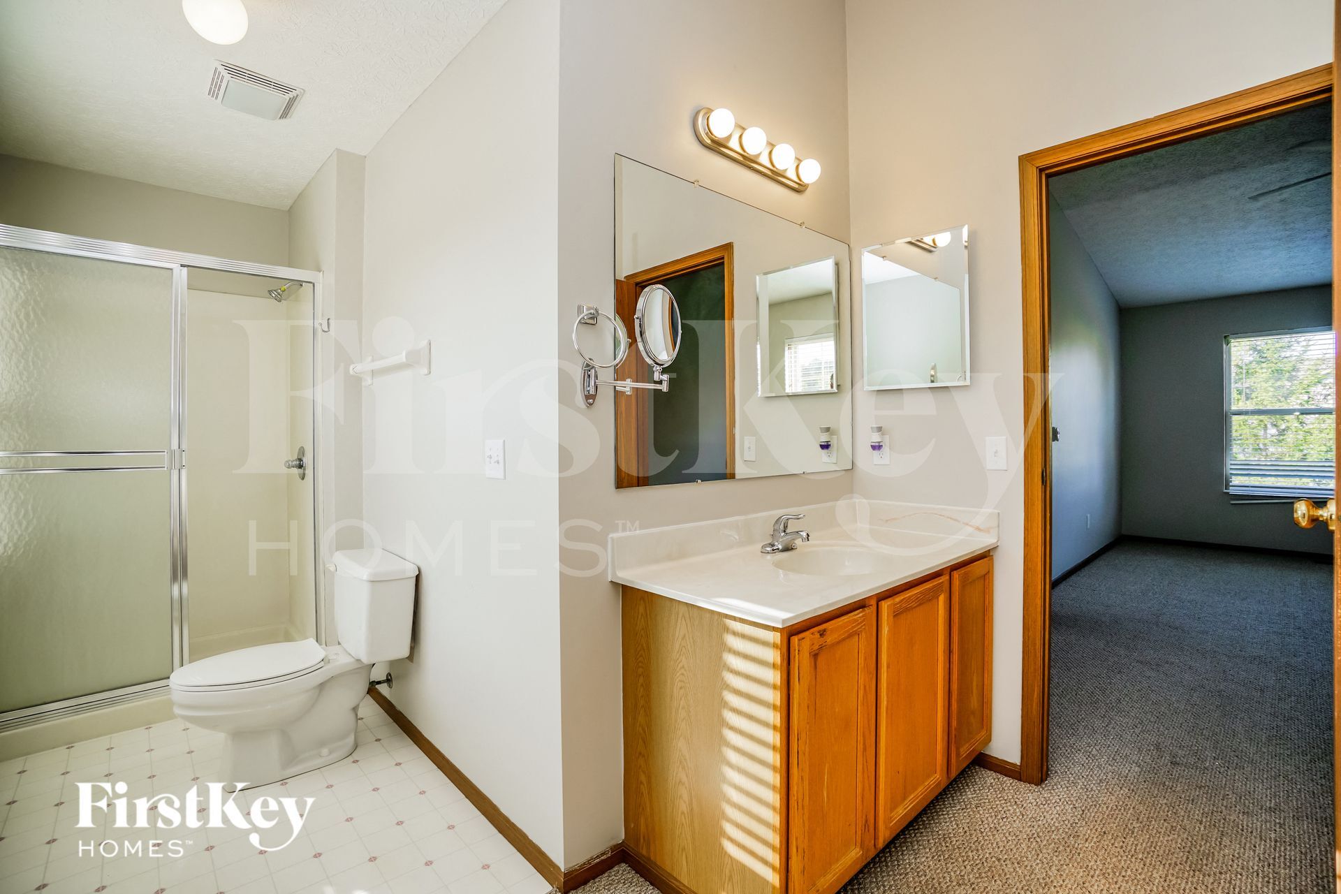 Building Photo - 5856 Oldenburgh Way