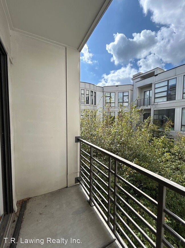 Building Photo - 1 br, 1 bath House - 525 East 6th Street  ...