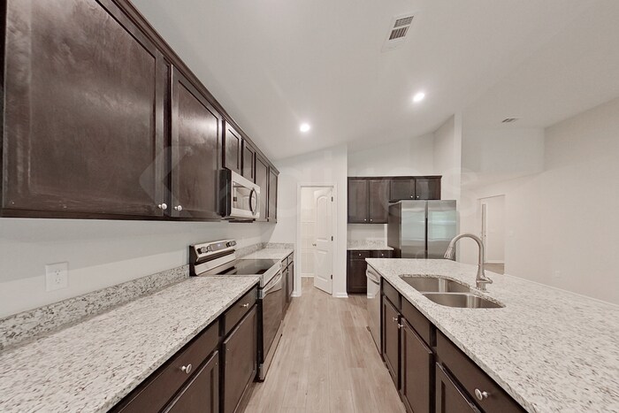 Building Photo - 106 Bluff Rd