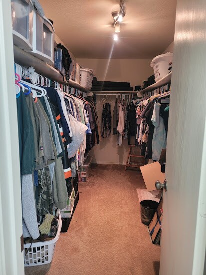 Large walk-in master closet - 1824 Bayland St