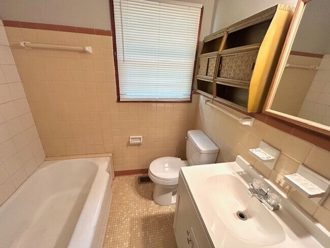 Building Photo - Charming 3-Bedroom Home in Huntsville