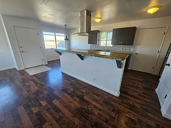 Building Photo - Charming 2-Bedroom Retreat with Spacious Layout in Corning, CA!