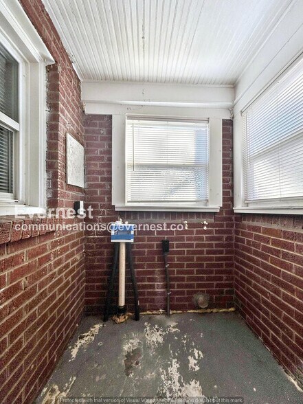 Building Photo - 8825 McClure Cir