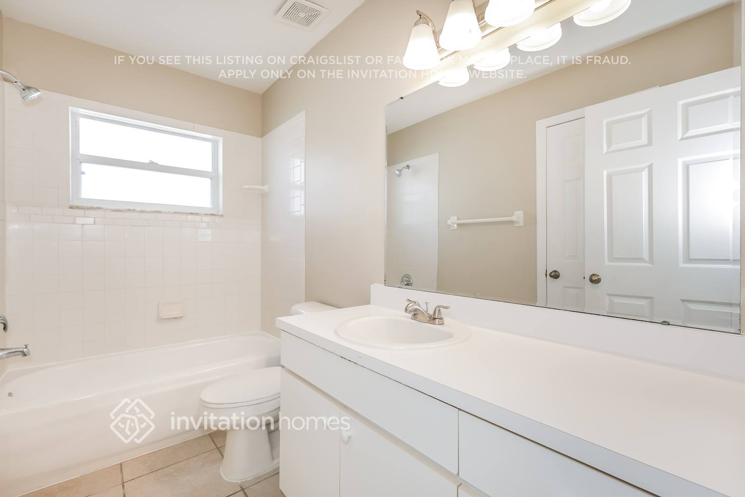 Building Photo - 407 Sand Ridge Dr