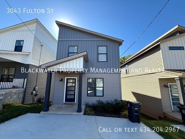 Primary Photo - 3043 Fulton St