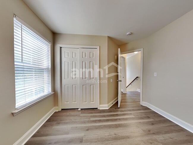 Building Photo - 123 Diploma Dr