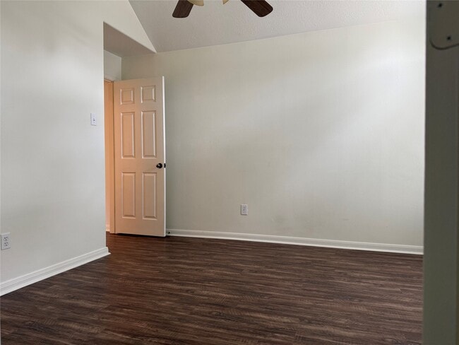 Building Photo - 3103 Bay Creek Dr