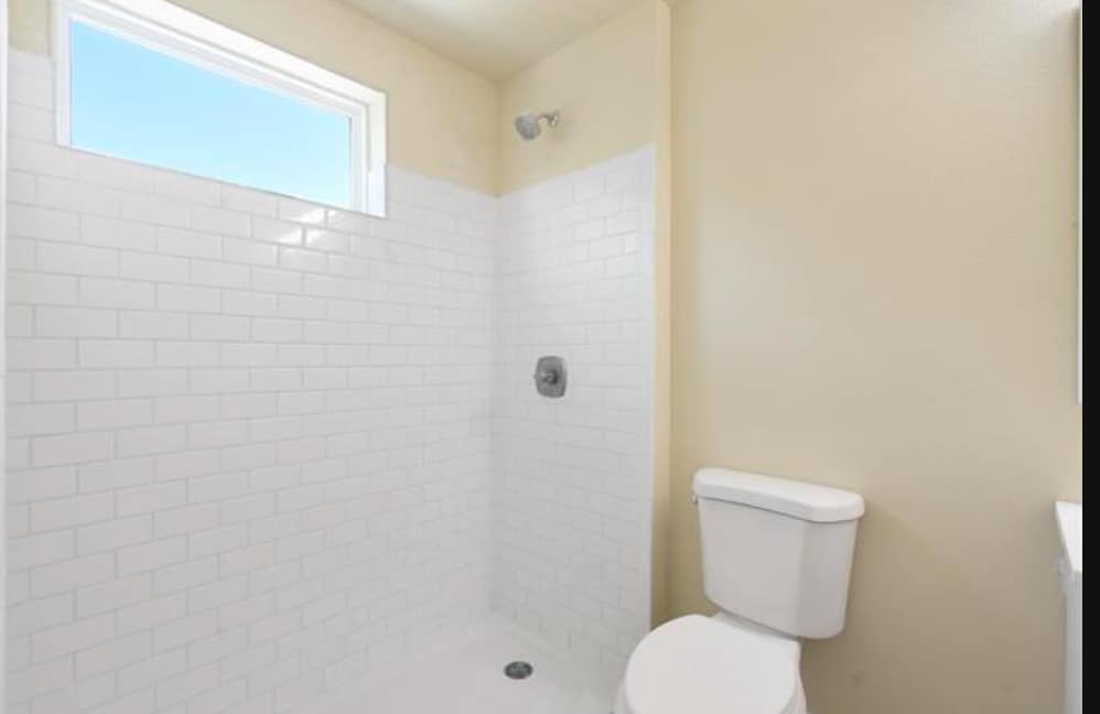 Primary Bath - 641 Cathedral Pl