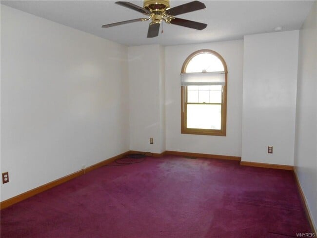 Building Photo - 11 Beacon Park