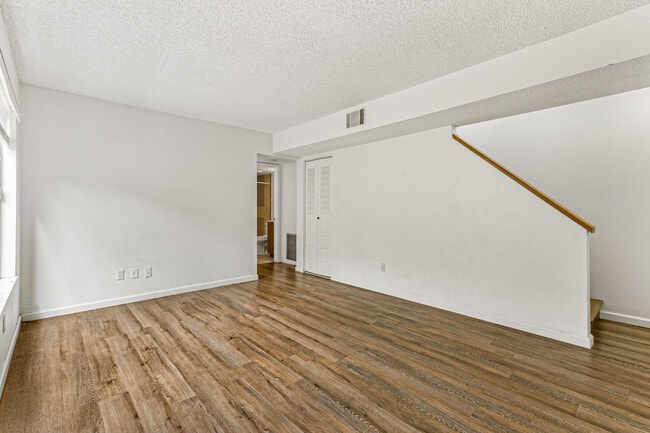 Building Photo - 1441 Sheafe Ave NE