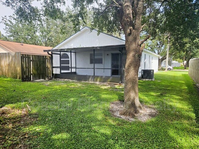 Building Photo - 1407 Mohrlake Dr