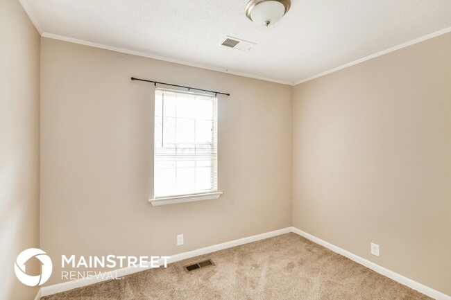 Building Photo - 1032 Sandy Brook Cir