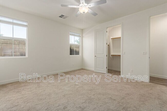 Building Photo - 5528 S Dillon Cir