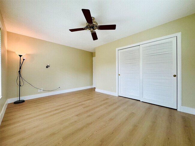 Building Photo - 1780 NW 39th Pl