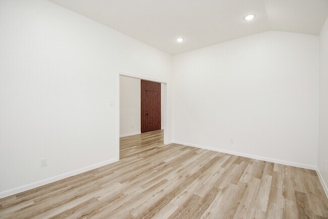 Building Photo - 2139 Counter Point Dr