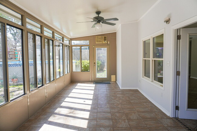 Building Photo - Sunrise Canyon 4 Bedroom, 3 Bath, Pool, Ov...