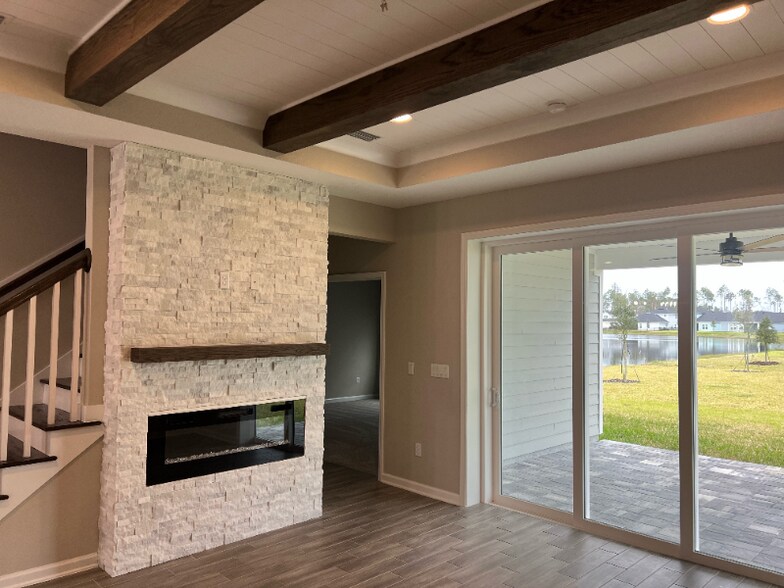 Building Photo - 32 Pinzon Pl