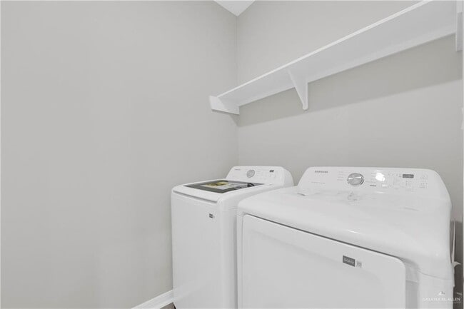 Building Photo - 33 N 34th St