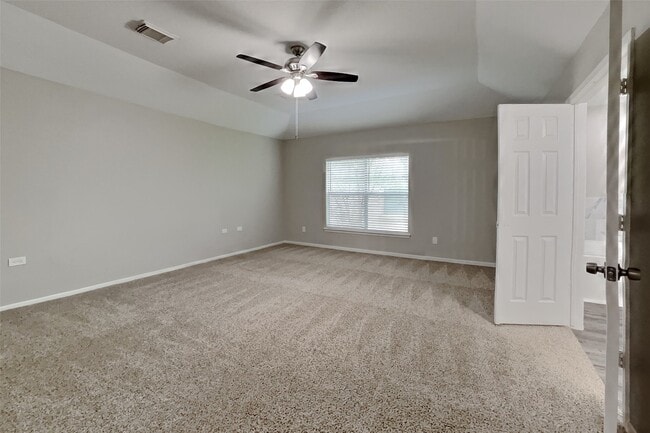 Building Photo - 22923 Rainbow Bend Ln
