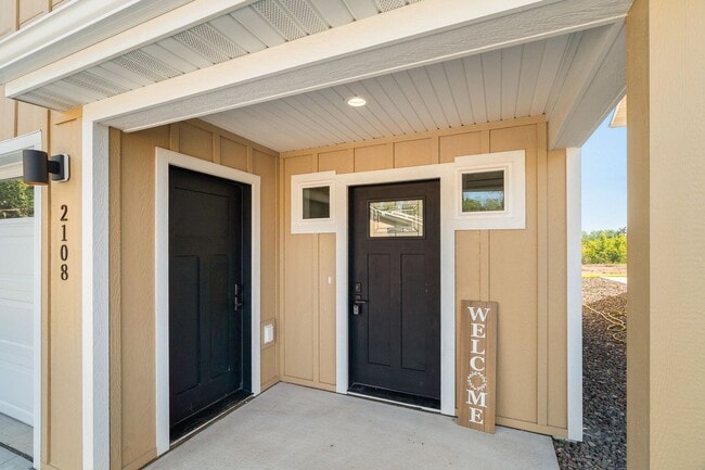 Building Photo - AVAILABLE December 1st! -  3 Bed 3 Bath brand new construction home!