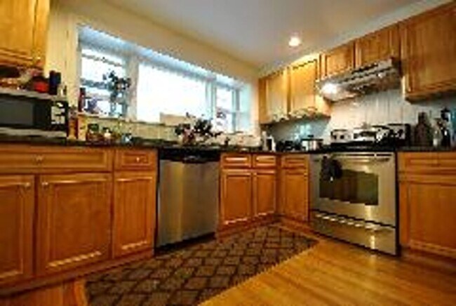 Building Photo - Renovated Brookline 3 Bed/2 Bath Duplex in Washington Square on Addington Rd.  Sept 1st, NO FEE