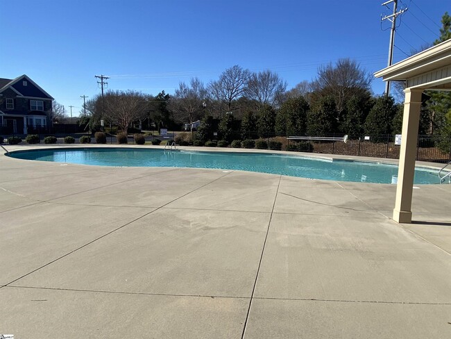 Building Photo - 126 Northwild Dr