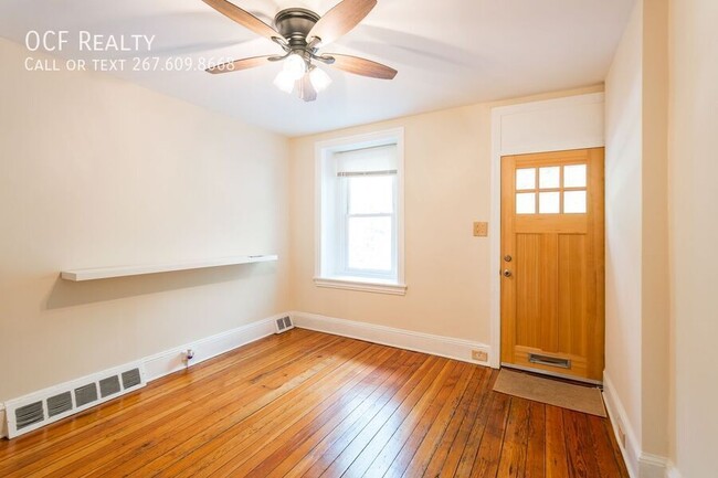 Building Photo - 4562 Silverwood St