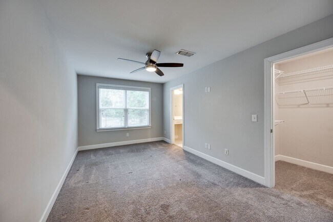Building Photo - 1135 Lilly Valley Way