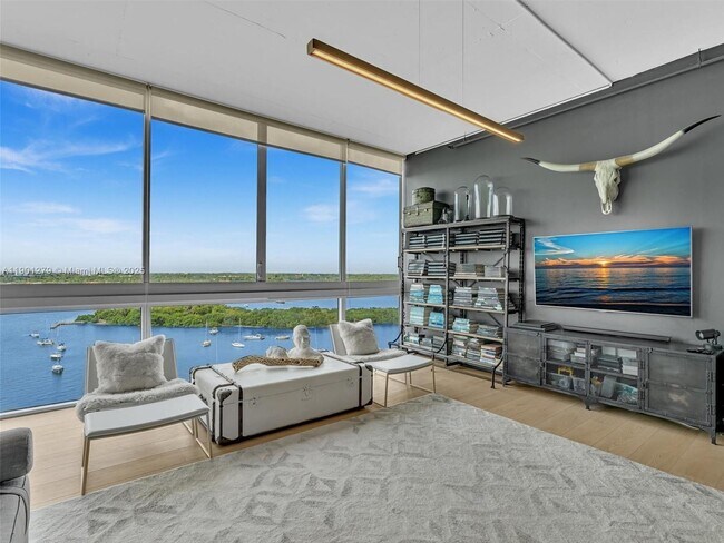 Building Photo - 7934 West Dr