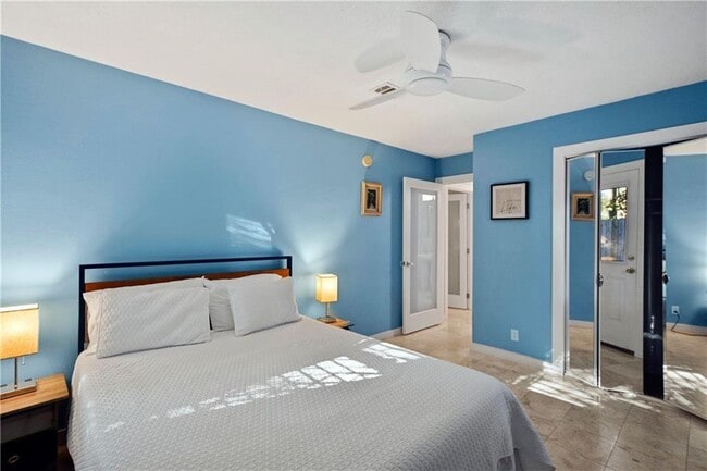 Building Photo - 900 Mallery St