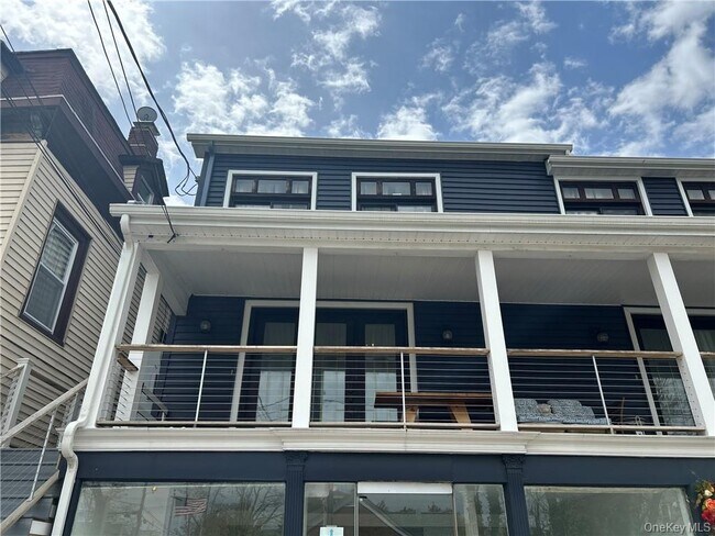 Building Photo - 530 Piermont Ave