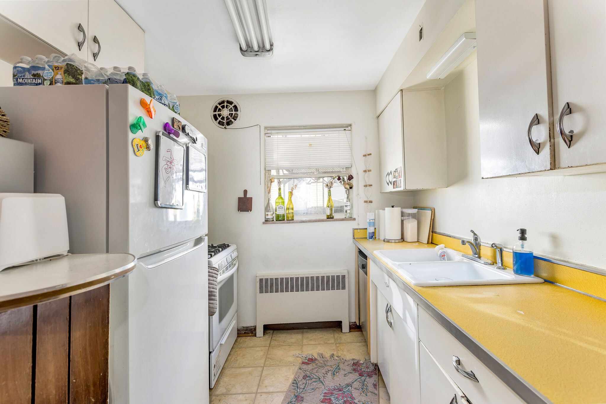 Building Photo - 2728 Digby Ave