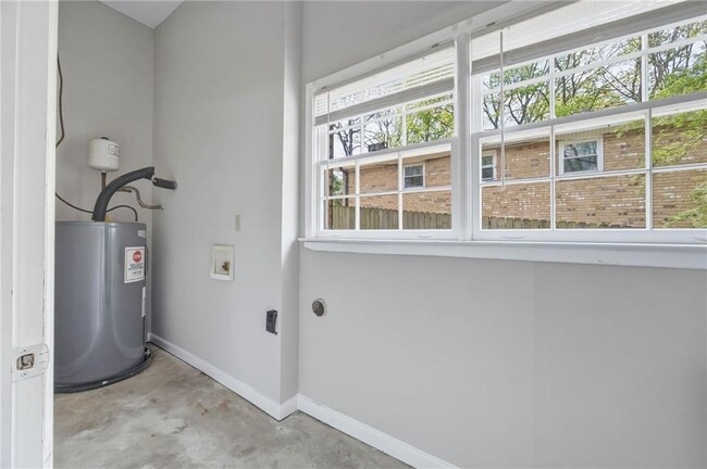 Building Photo - 86 Pioneer Trail