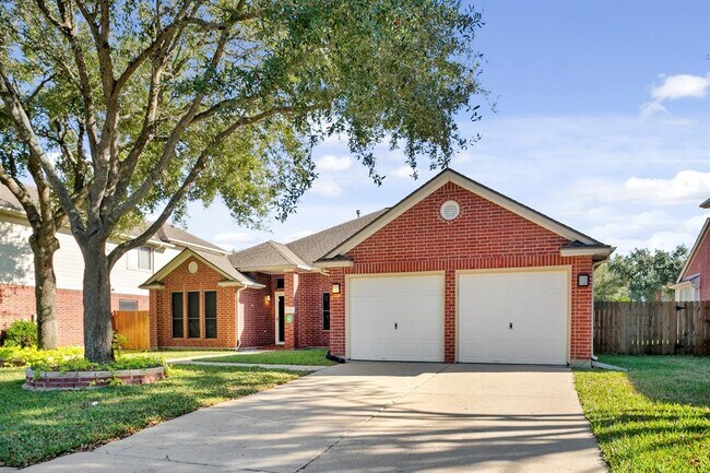 Building Photo - 207 Annes Way