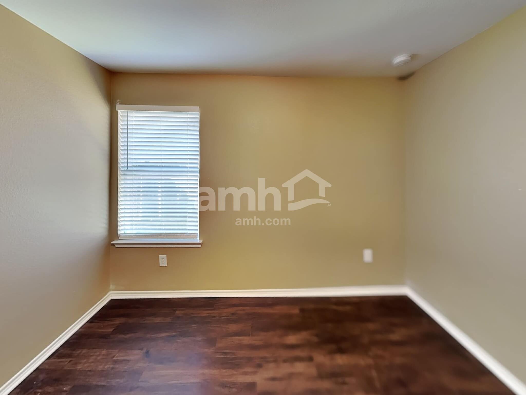 Building Photo - 18494 Sunrise Pines Dr