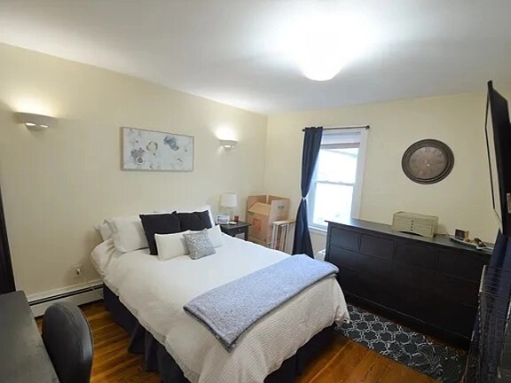 Building Photo - 345 Market St