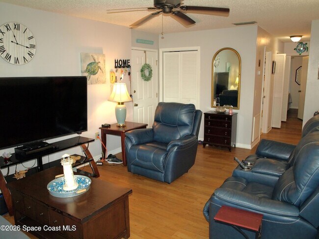 Building Photo - 9000 Brighton Ct